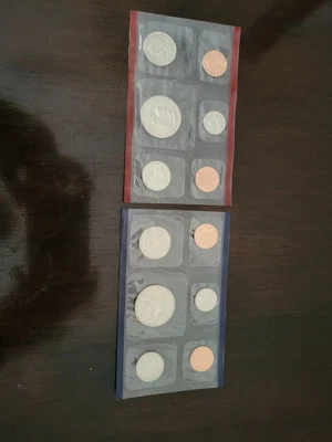 1996 US Philadelphia and Denver Mint Set in Original Packaging No Envelope - Image 1 of 4