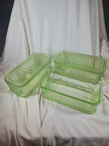 1930s GREEN DEPRESSION GLASS RIBBED REFRIGERATOR DISH WITH LID 8.5 X 4.25" B-61 - Picture 1 of 6