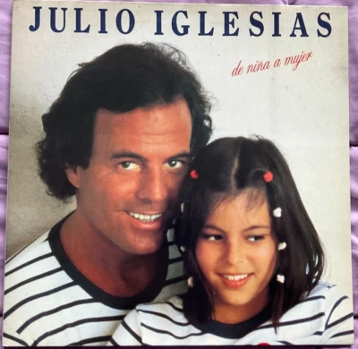 Julio Iglesias – De Niña A Mujer Europa 1981 ROCK/LATIN EXCELLENT LP VINYL - Image 1 of 4