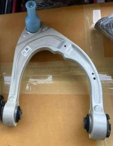 Ford Ranger Raptor 2018-21 Genuine Upper Arm Right JB3Z3084C - Picture 1 of 3