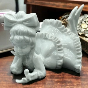 Vintage Renaldys Giappone porcellana bianca ragazza con uccellino statuina volant vestito MCM - Foto 1 di 9