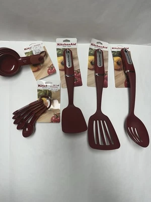 NEW RED KITCHENAID MEASURING SPOONS CUPS SPATULA SPOON  - 5 PIECE SET - Image 1 of 4