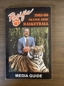 1985-86 UOP Tigers Basketball Media Guide  - Bild 1 von 2