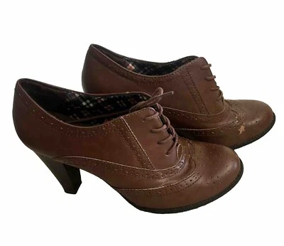 American Eagle Women Oxford Wing Tip Lace Up Pumps Sz 8.5 Brown High Heel Shoes. - Image 1 of 4