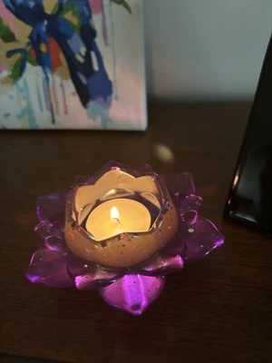 Candelabro de luz de té con flores caseras de resina - vela de luz de té perfumada gratis  Foto 1 de 4