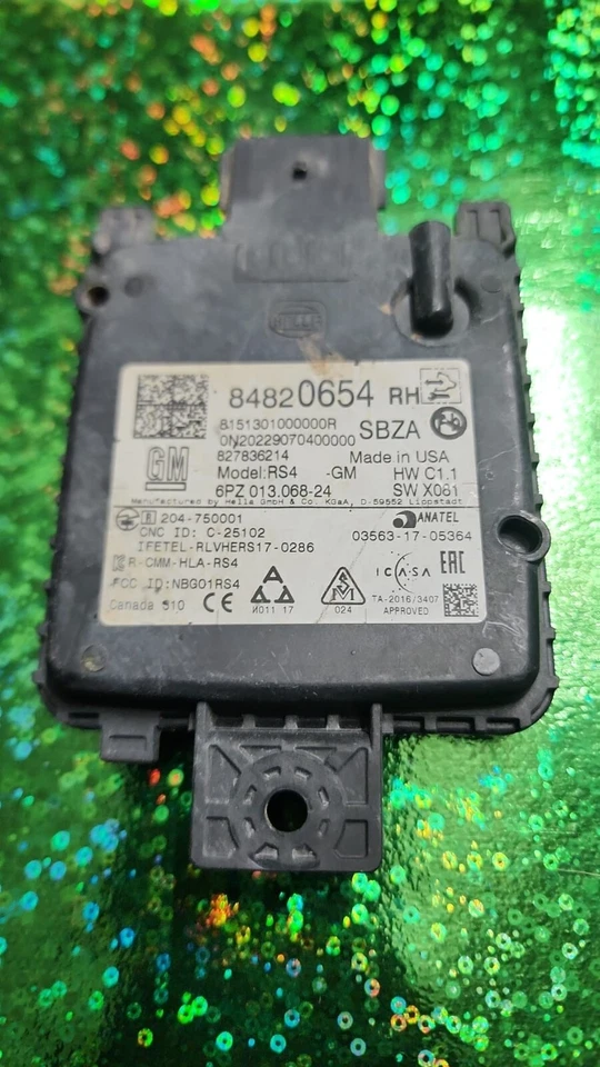 21 22 23 GMC ACADIA MÓDULO RADAR LADO DERECHO PUNTO CIEGO TRASERO 84820654 Foto 1 de 3