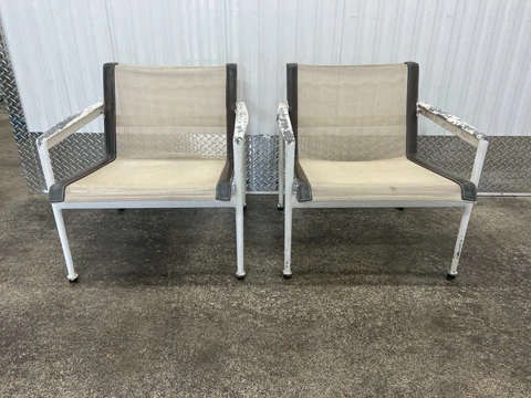 PAIR OF 1970'S  KNOLL RICHARD SCHULTZ LOUNGE CHAIRS # 1 - 1966 COLLECTION Cover