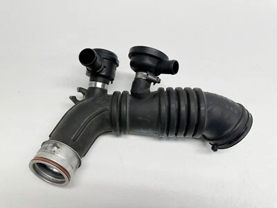 Tubo de manguera de entrada turbocompresor Audi TT H503230 1999-06 con sensores 1,8 L 06A133356B Foto 1 de 4