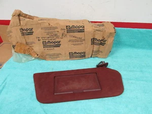1988 DODGE CHRYSLER 600 VAN  ( MAROON )  RH  SUN VISOR WITH MIRROR  218 - Picture 1 of 1