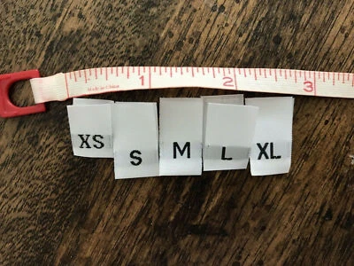 Etiquetas de tallas de ropa tejidas blancas elige: XS, S, M, L, XL - TALLA ÚNICA por caja Foto 1 de 4