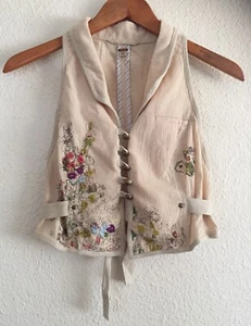 Free People Ecru Cropped Vest Embroidered Floral Boho Brass Button Size 4 - Picture 1 of 4