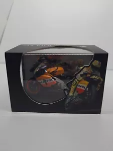 Nastro Azzuro Honda, 2001 Moto GP, V Rossi, 1/24 diecast IXO models motorcycle. - Picture 1 of 11
