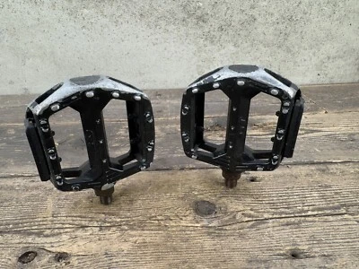 Pedales BMX Gt 1/2” negros Mid School  Foto 1 de 4