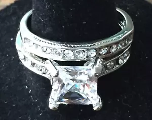 2-in-1 Womens White Silver Engagement Wedding Band Ring Set Size 8 - Picture 1 of 2