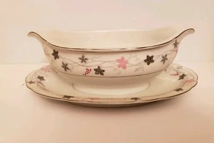 Crescent Fine China Twilight Pattern Gravy Boat Looks Unused - Picture 1 of 3