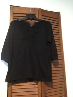 Dana  Buchman  V Neck, Pleated Black Pull Over Top, 3/4 Sleeves, Size L - Image 1 of 4