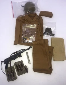 Toys City 1/6th TCT68004 WWII German Afrika Set Uniforme Paracadutista - Foto 1 di 1