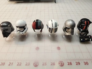 Star Wars Diecast Lote de 6 Mini Cascos Negros Plata Rojos con Soportes Plástico - Imagen 1 de 9