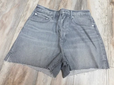 LUCKY BRAND TRAVELER GRIS CORTO TALLA 10/30 NUEVO $69.50 Foto 1 de 4