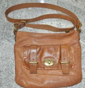 Fossil Leather Crossbody Shoulder Bag Purse - Picture 1 of 7