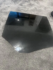 Volvo Xc90 2019 on Rear door glasses - Picture 1 of 3