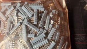 (50 Stück) CTS WIDERSTANDSNETZWERK 15K 8 PIN CTS-8244-770-83-15k - Bild 1 von 1