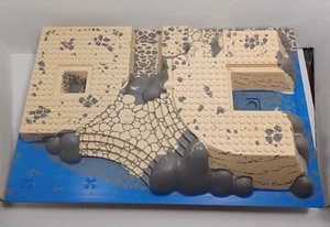 LEGO 44510 3D RAISED BASE PLATE. WORLD CITY COAST WATCH HQ 7047 parts 10b50 - Picture 1 of 3