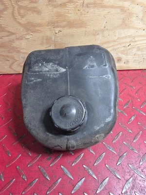 Suzuki FA50 1989 tanque de gasolina Foto 1 de 4