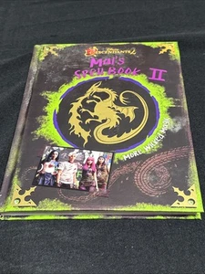 Descendants 2: Mal's Spell Book 2: More Wicked Magic - Hardcover - - Imagen 1 de 3