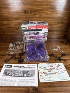 Revell Larry Morgan's Super Clean Olds 1:25 Factory Sealed #7362 Model Kit 1:25 - Picture 1 of 6
