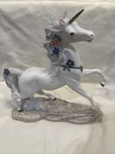 “Love’s Fancy” Fine Porcelain Unicorn 1993 Limited Edition Princeton Gallery - Picture 1 of 10