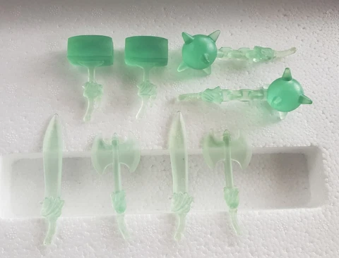 DC / Marvel Legends Weapons  Accessory Lot of 8 - Water  Weapons Aqualad  Figure Cover