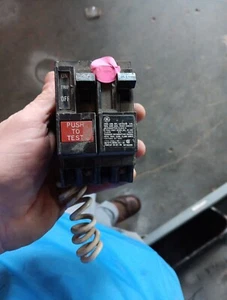 GE THQL2130GF1 30 Amp 2 Pole THQL-GFCI Ground Fault Circuit Tested  - Picture 1 of 2