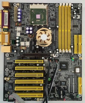 Chaintech  CT-7VJS -  VIA KT400 Chipset + AMD Athlon XP 1600+ - Image 1 of 4