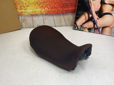 Harley Dyna Custom #1 Logo Solo Asiento Marrón Envejecido 06-17 Foto 1 de 4