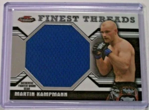 2011 Topps UFC Finest Threads reliquia jumbo Martin Kampmann dañada - Imagen 1 de 1