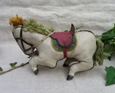 CHEVAL VINTAGE EN SIMILI CUIR - ANNÉES 50/60 - JOUET ANCIEN - 12,5 x 17 cm - Photo 1/4