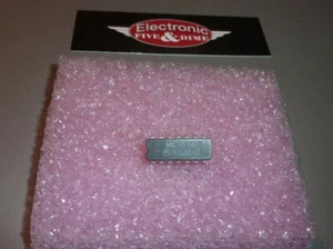 MC1514L Motorola Amplificatore Operativo, 2 Func, BIPolar, CDIP14 - Foto 1 di 1