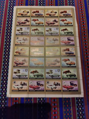 Hoja 32 estampillas de autos clásicos y vintage del estado de Ajman de los Emiratos Árabes Unidos SIN USAR Foto 1 de 4