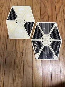 Vintage Star Wars 1978 weiß IMPERIAL TIE FIGHTER Paar FLÜGEL Originalteil Aufkleber - Bild 1 von 23