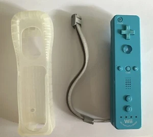 Genuine Nintendo Wii Motion Plus Blue Controller With Silicon Grip - Picture 1 of 3