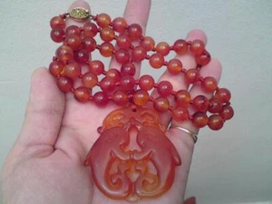 Chinese carnelian bead necklace & carved fish pendant - silver filigree clasp - Picture 1 of 10