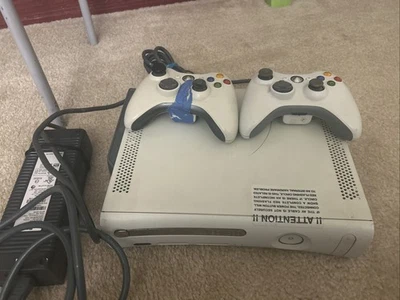 Consola Microsoft Xbox 360 60 GB HDD con mando y cables - PROBADA Y FUNCIONA Foto 1 de 4