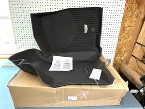 GM OEM NOS 84700123 First Row All Weather Floor Mats 2021-2023 Cadillac Escalade - Picture 1 of 8