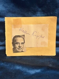 Firmado Walter Kingsford “Man In The Iron Mask”/Richard Estham “That Darn Cat” - Imagen 1 de 2