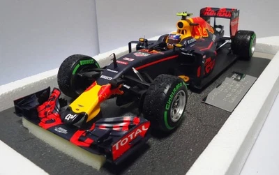 Minichamps 1/18 Red Bull RB12 Max Verstappen Brazil GP 3rd Place Limited - Immagine 1 di 4