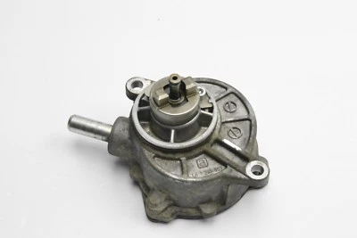 MERCEDES BENZ VITO W639 2008 2.2 CDI 1231052 VACUUM PUMP - image 1 of 4
