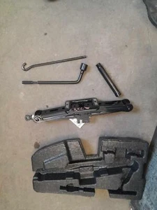 Jack Assembly HYUNDAI SANTA FE 13 14 15 16 17 18 19 20 - Picture 1 of 3