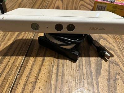 Microsoft Kinect Sensor for XBox 360 Works Great - Image 1 of 4