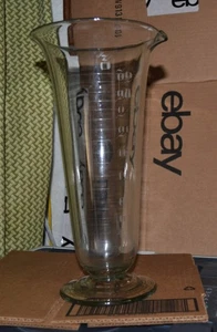 VTG Antique Etched Beaker Apothecary Pharmacist 11 ½” Makers Mark M NO.A.15 - Picture 1 of 12